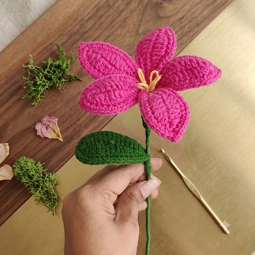 Small Lily - Pink