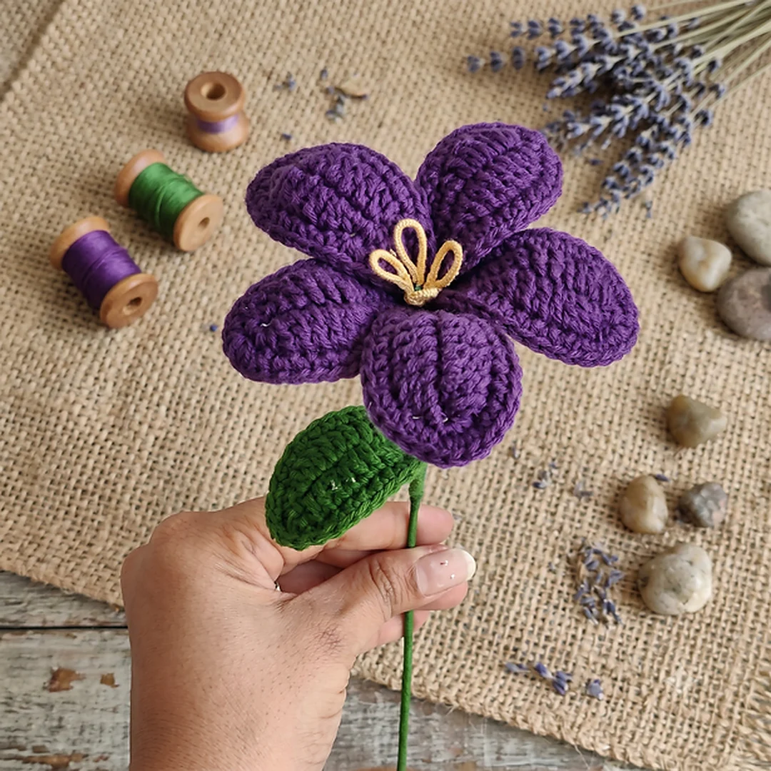 Small Lily - Purple